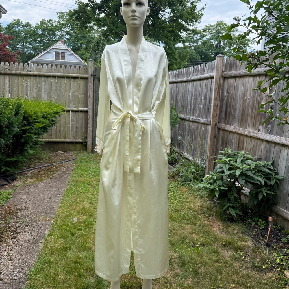 Elegant Cream Satin Robe